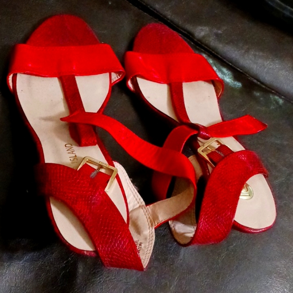 Red high heel River Island